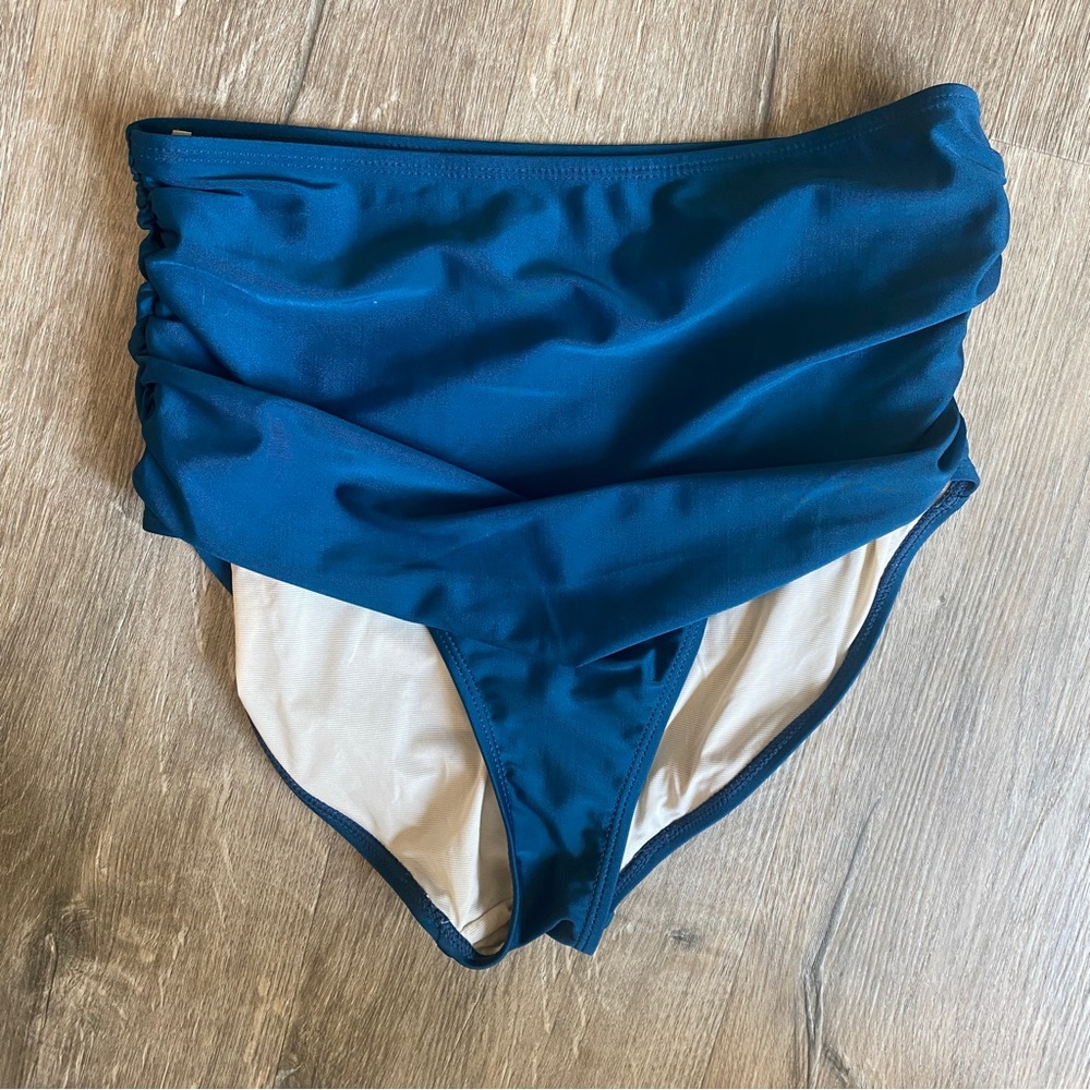 Coastal Nani rouched high rise swim bottom NWOT
